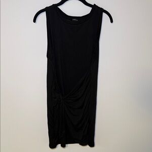 Chic Black Sleeveless Dress